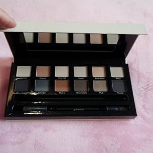 Cargo Cosmetics The Essentials Eyeshadow Palette